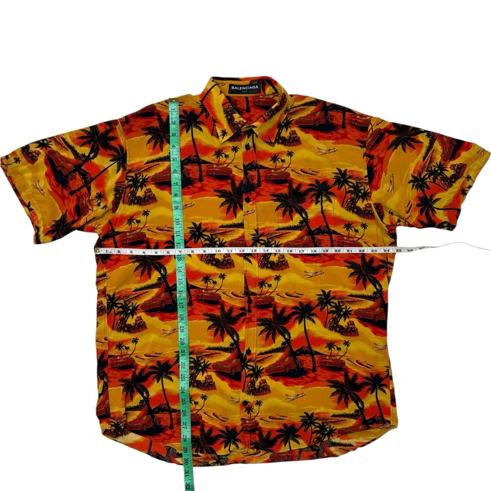 Balenciaga Orange Norm
Fit Hawaiian Shirt
Second hand - Picture 3 of 5